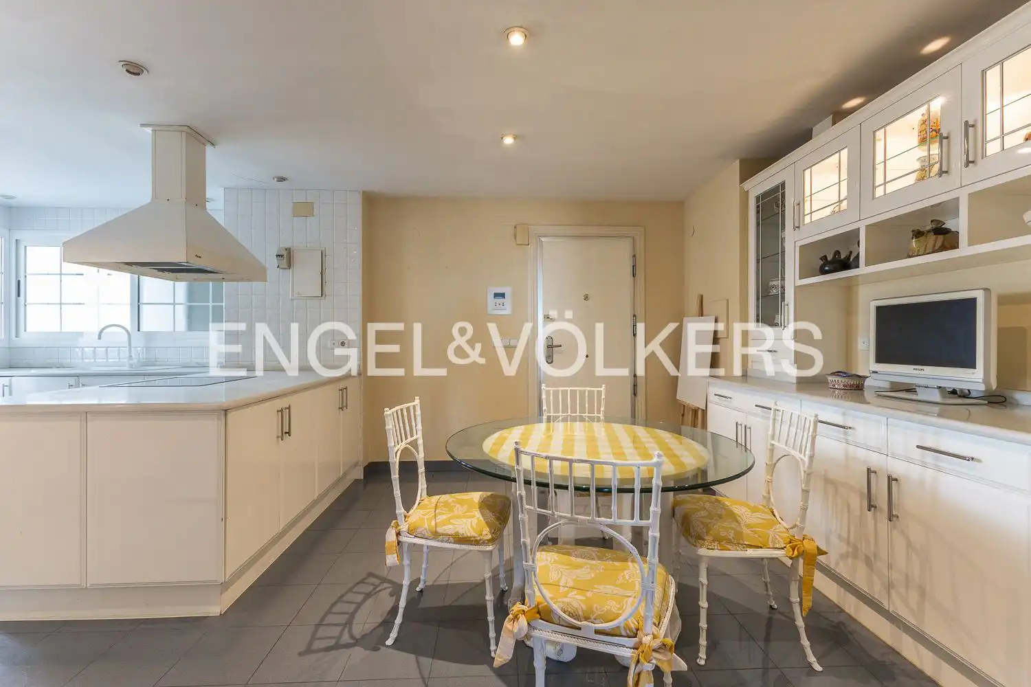 Cocina de Piso en venta en Gandia con Calefacción, Trastero y Amueblado