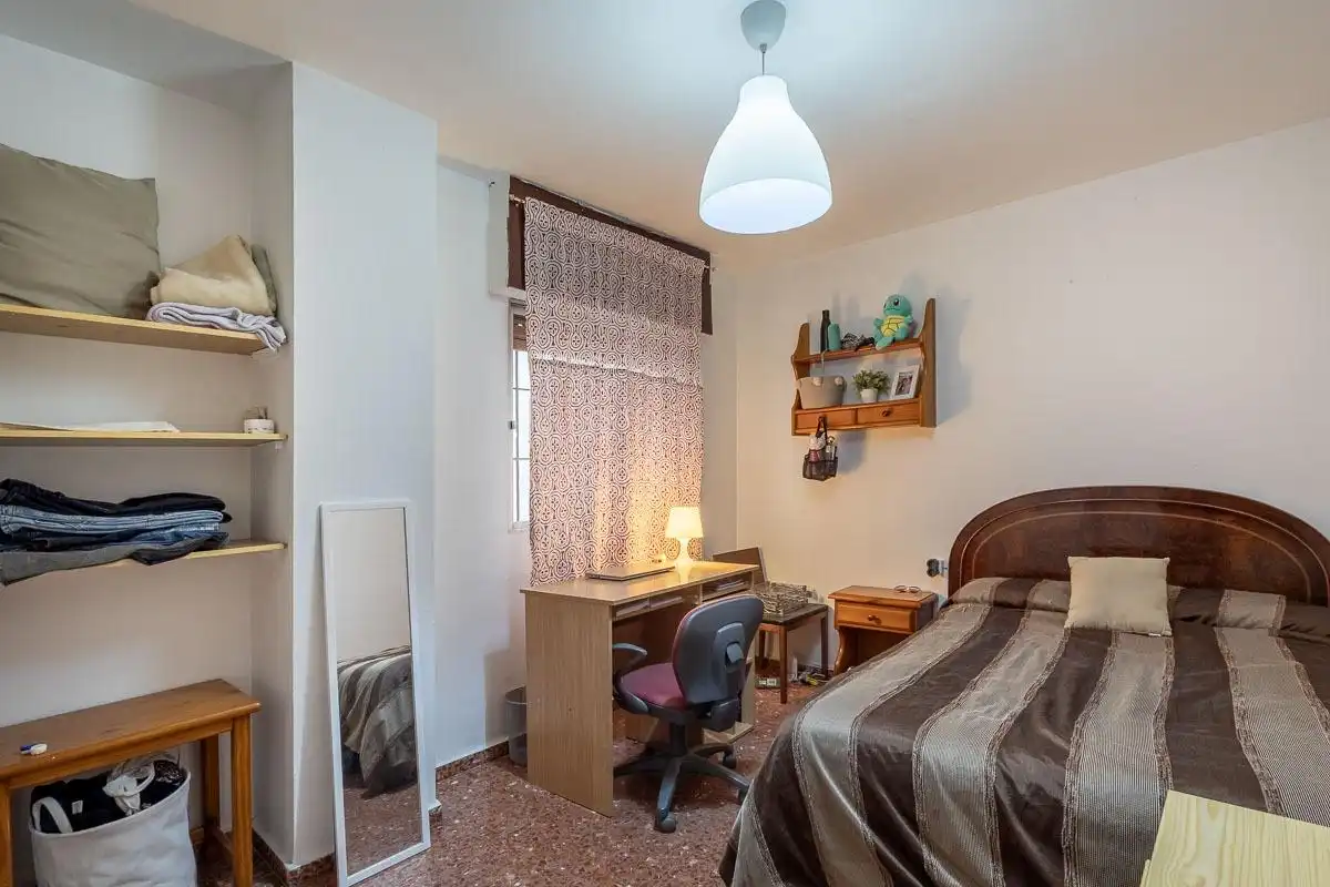 Habitación de Piso en venta en Jaén