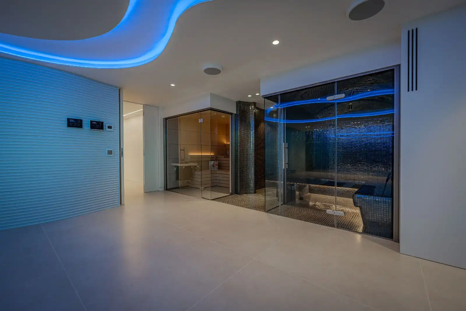 Houses for sale in Calvià  with Air Conditioner, Heating and Private garden