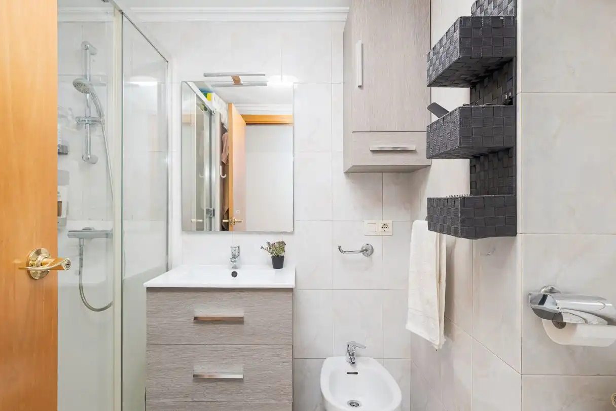 Baño de Piso en venta en Donostia - San Sebastián  con Calefacción y Trastero