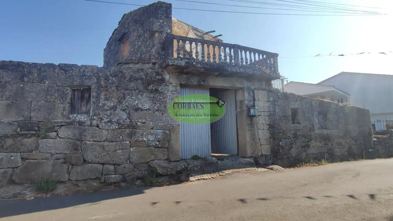 Casa en venta en Amoeiro