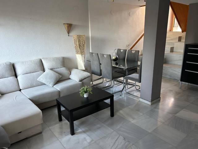 Casa-chalet en Alquiler en Calle del Campo en Híjar