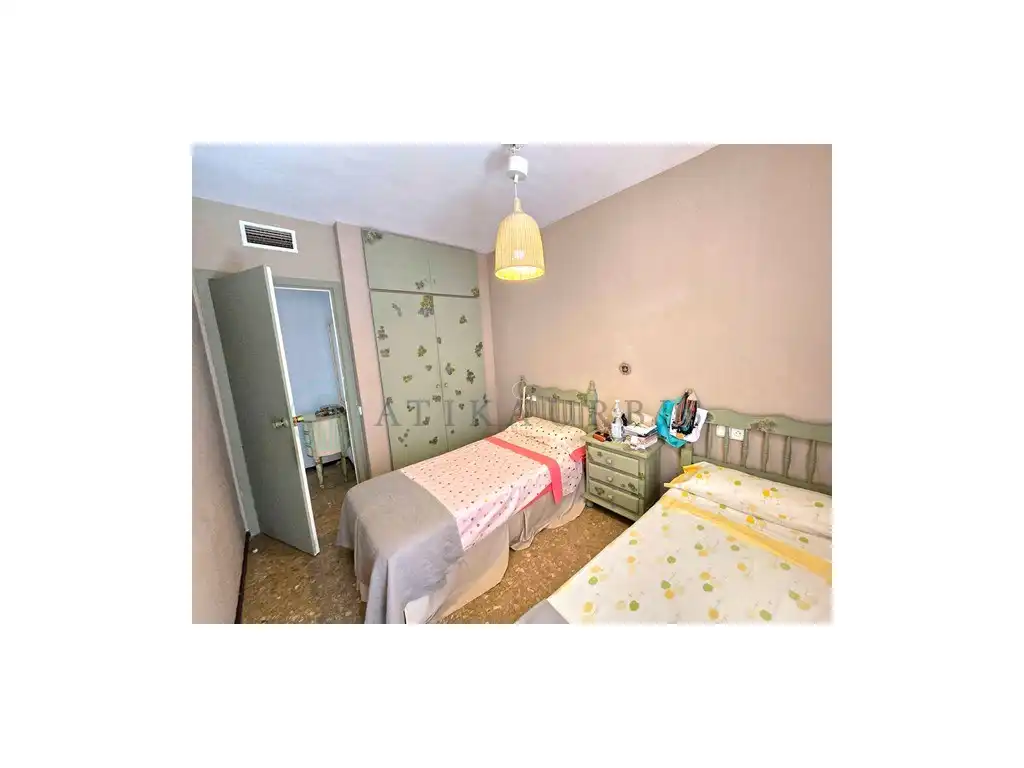 Habitación de Piso de alquiler en Torremolinos con Aire acondicionado, Jardín privado y Terraza