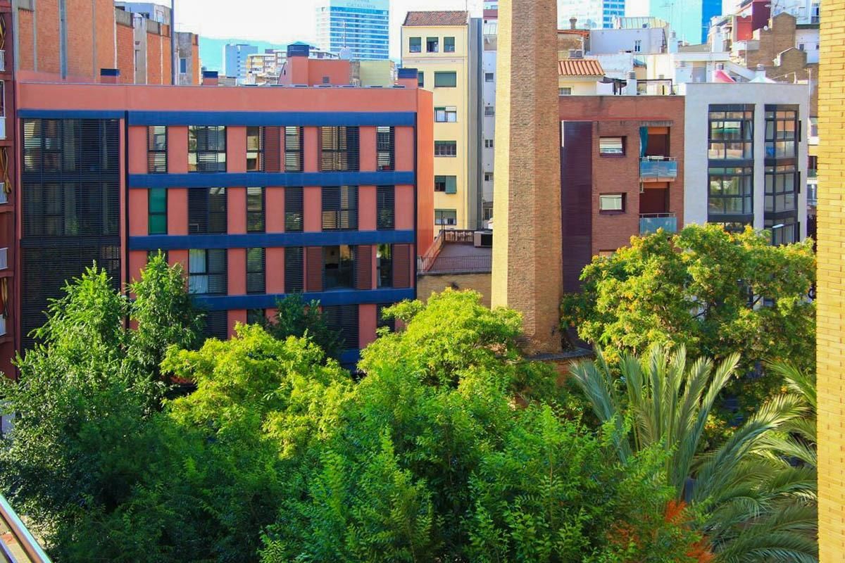 Vista exterior de Pis en venda en  Barcelona Capital amb Aire condicionat, Parquet i Terrassa