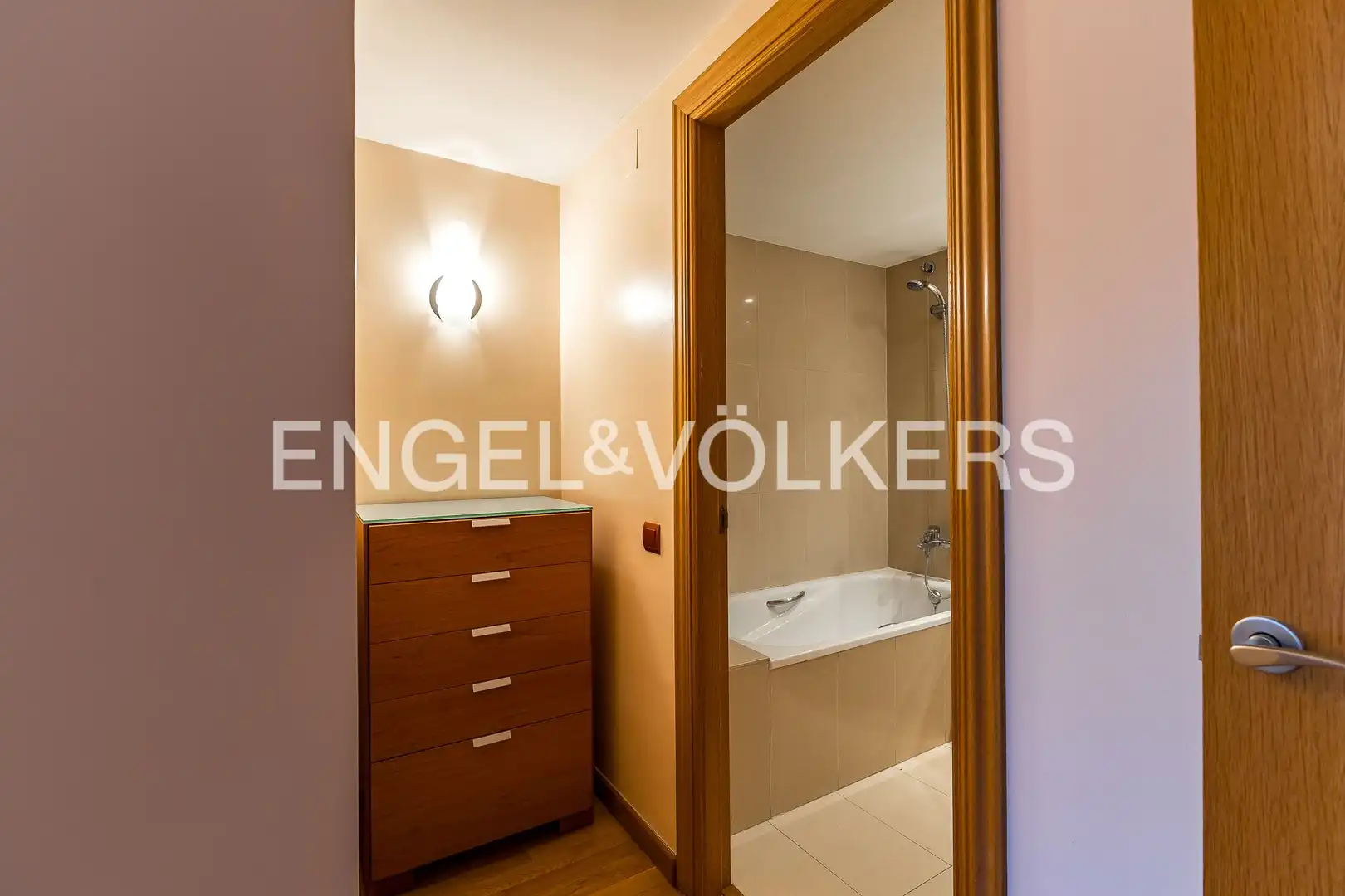 Bathroom of Flat for sale in Gavà  with Air Conditioner, Heating and Parquet flooring