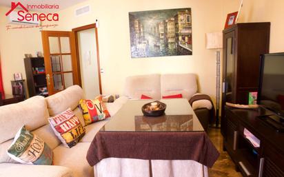 Sala d'estar de Casa o xalet en venda en Villafranca de Córdoba amb Aire condicionat, Calefacció i Traster
