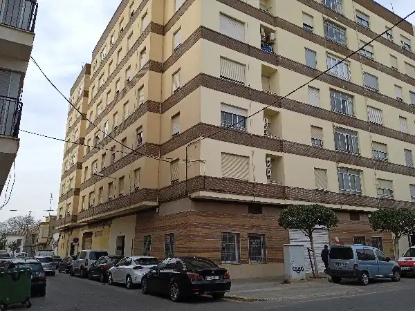 Vista exterior de Piso en venta en Almazora / Almassora