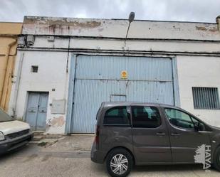 Vista exterior de Nau industrial en venda en Lucena