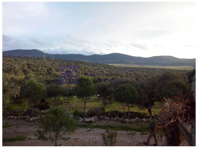 Casa-chalet en Venta en Millanes