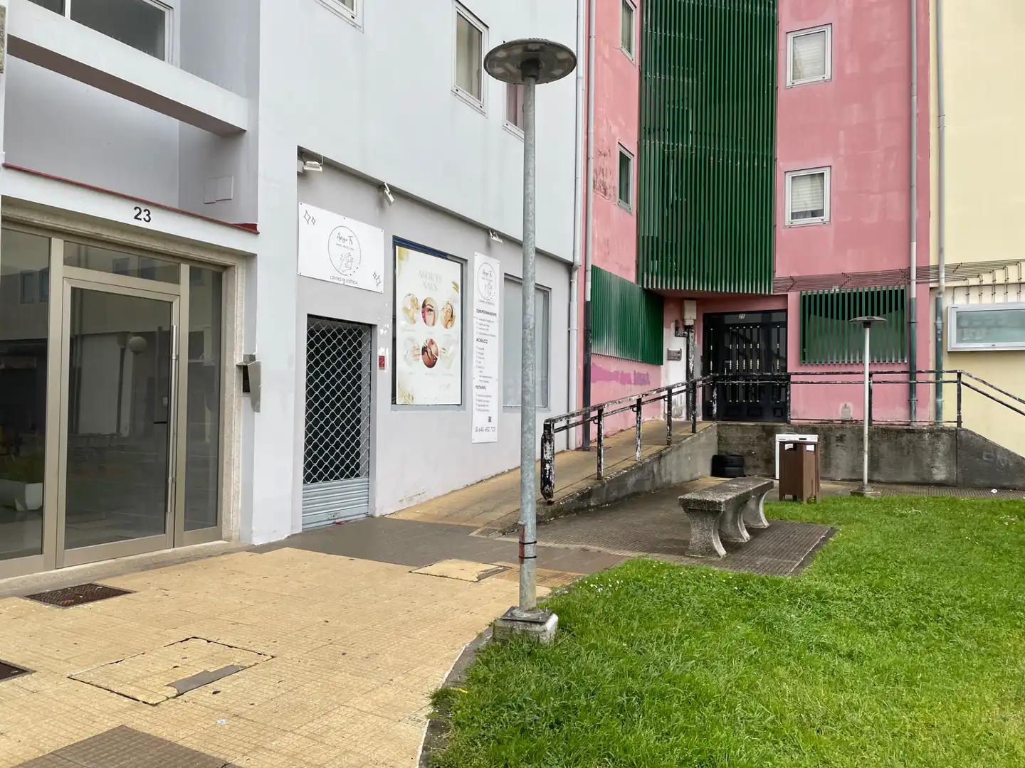 Außenansicht von Geschaftsraum zur Miete in Ferrol