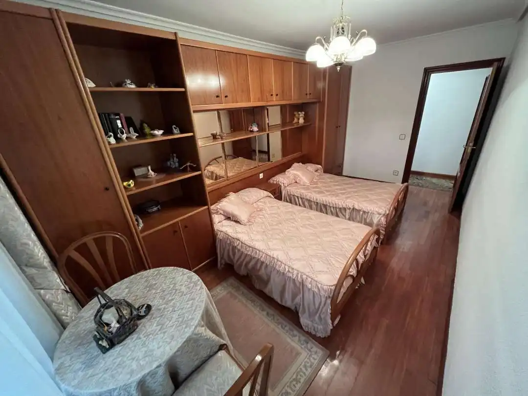 Habitación de Piso en venta en Medina de Pomar con Calefacción, Trastero y Amueblado