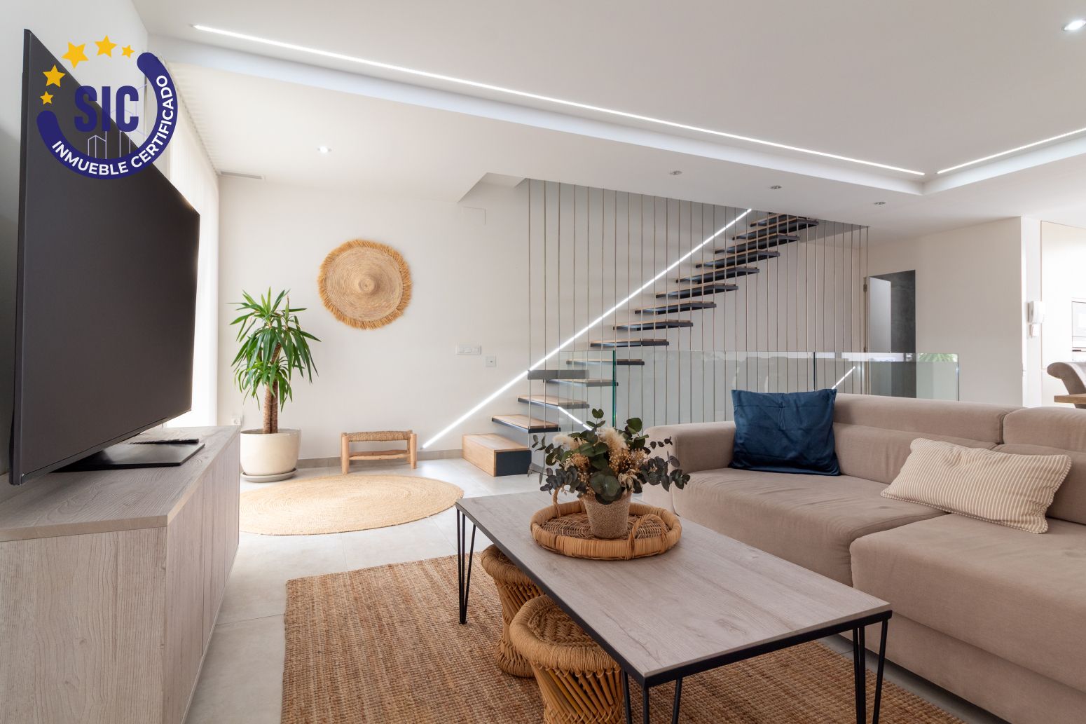 Sala d'estar de Casa o xalet en venda en Sagunto / Sagunt amb Aire condicionat, Calefacció i Terrassa