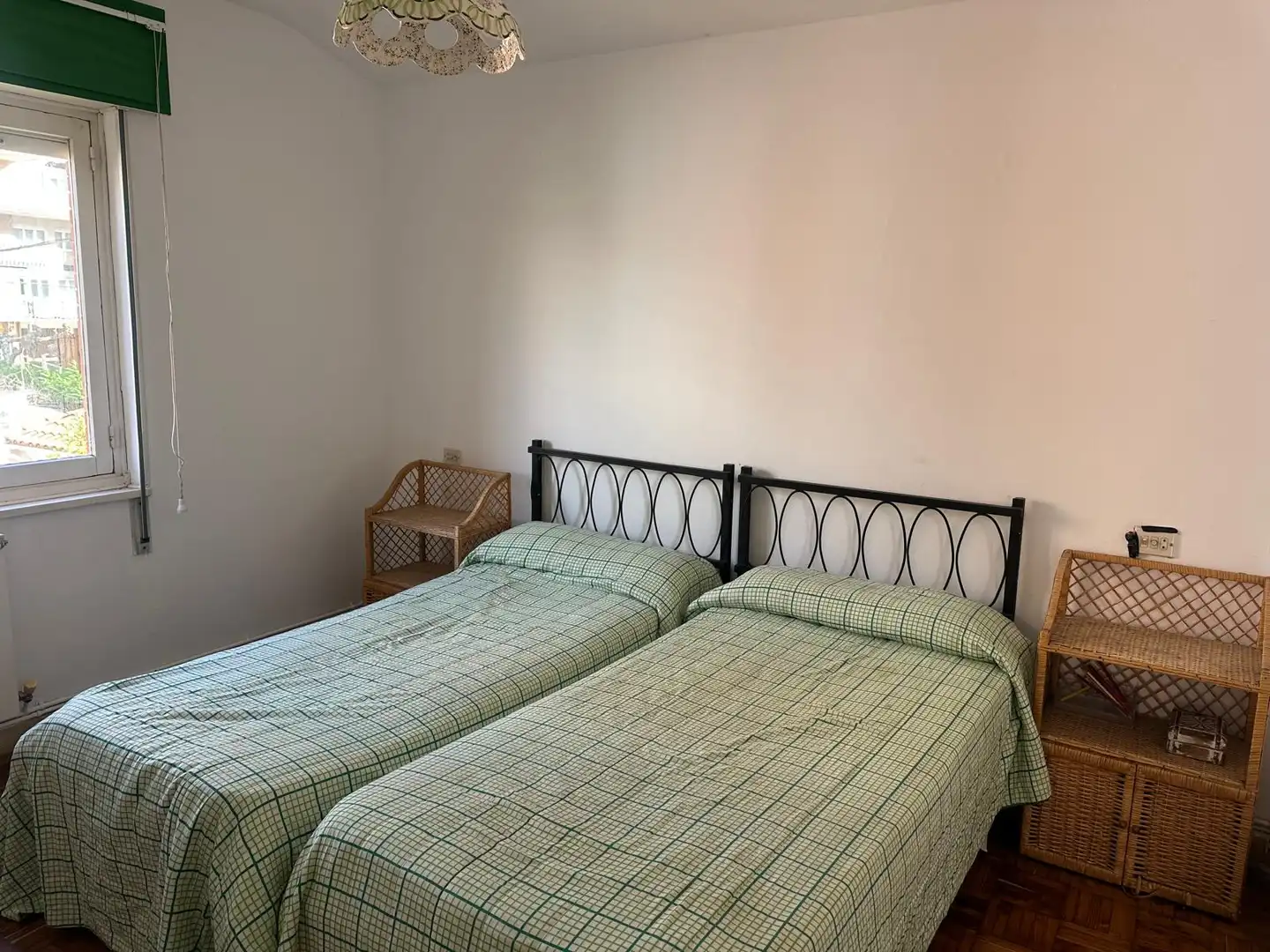 Schlafzimmer von Einfamilien-Reihenhaus zum Verkauf in Castrillón mit Heizung, Privatgarten und Terrasse