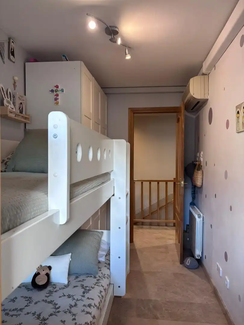 Habitación de Dúplex en venta en Sant Boi de Llobregat con Aire acondicionado, Calefacción y Terraza