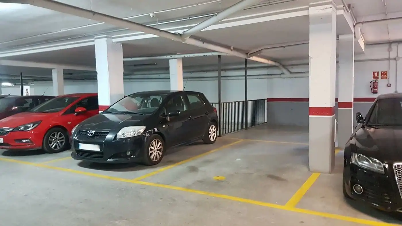 Garage zur Miete in Camí Marc, 6, Nou Eixample Nord