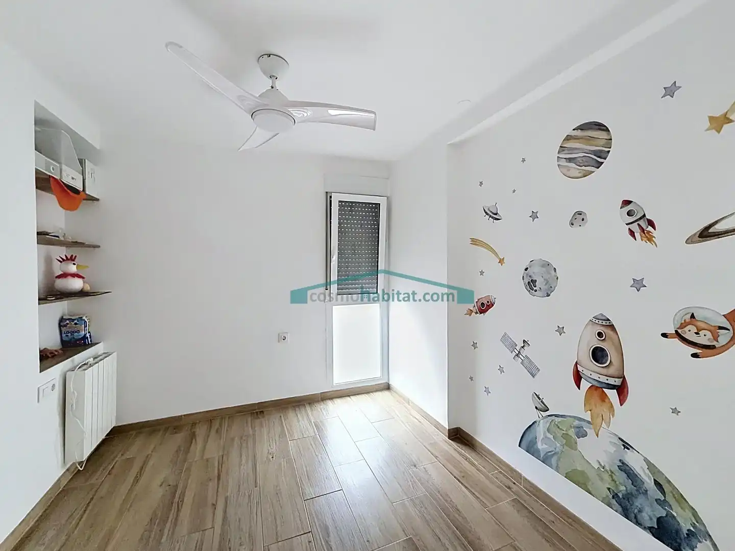 Bedroom of Flat for rent in Valencia  with Heating