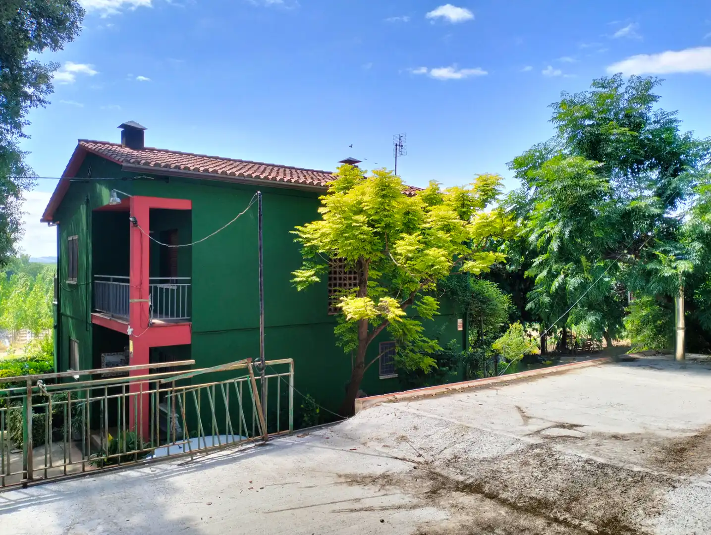 Vista exterior de Casa o xalet en venda en Cervià de Ter amb Jardí privat, Terrassa i Balcó