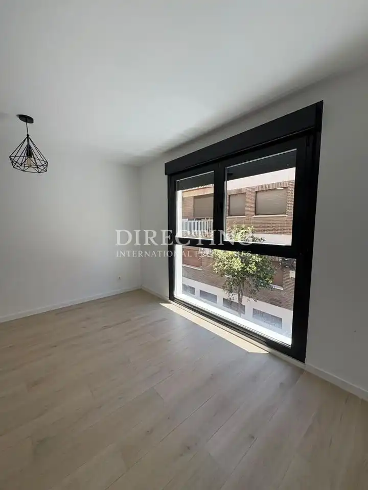 Habitación de Piso de alquiler en Madrid con Aire acondicionado, Balcón y Piscina comunitaria