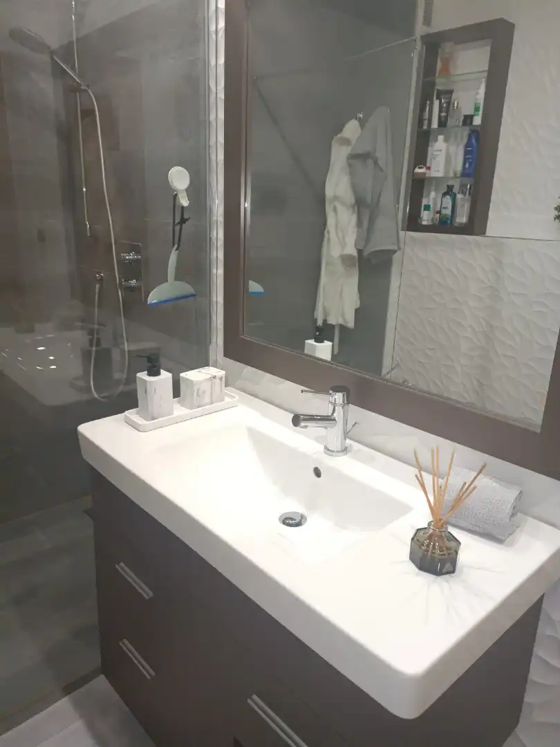Bathroom of Detached homes for sale in Olmedo  with Heating, Private garden and Parquet flooring