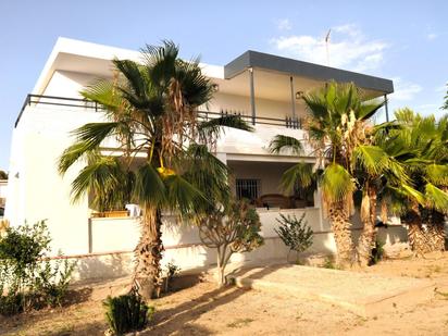 Vista exterior de Casa o xalet en venda en Busot amb Terrassa i Piscina