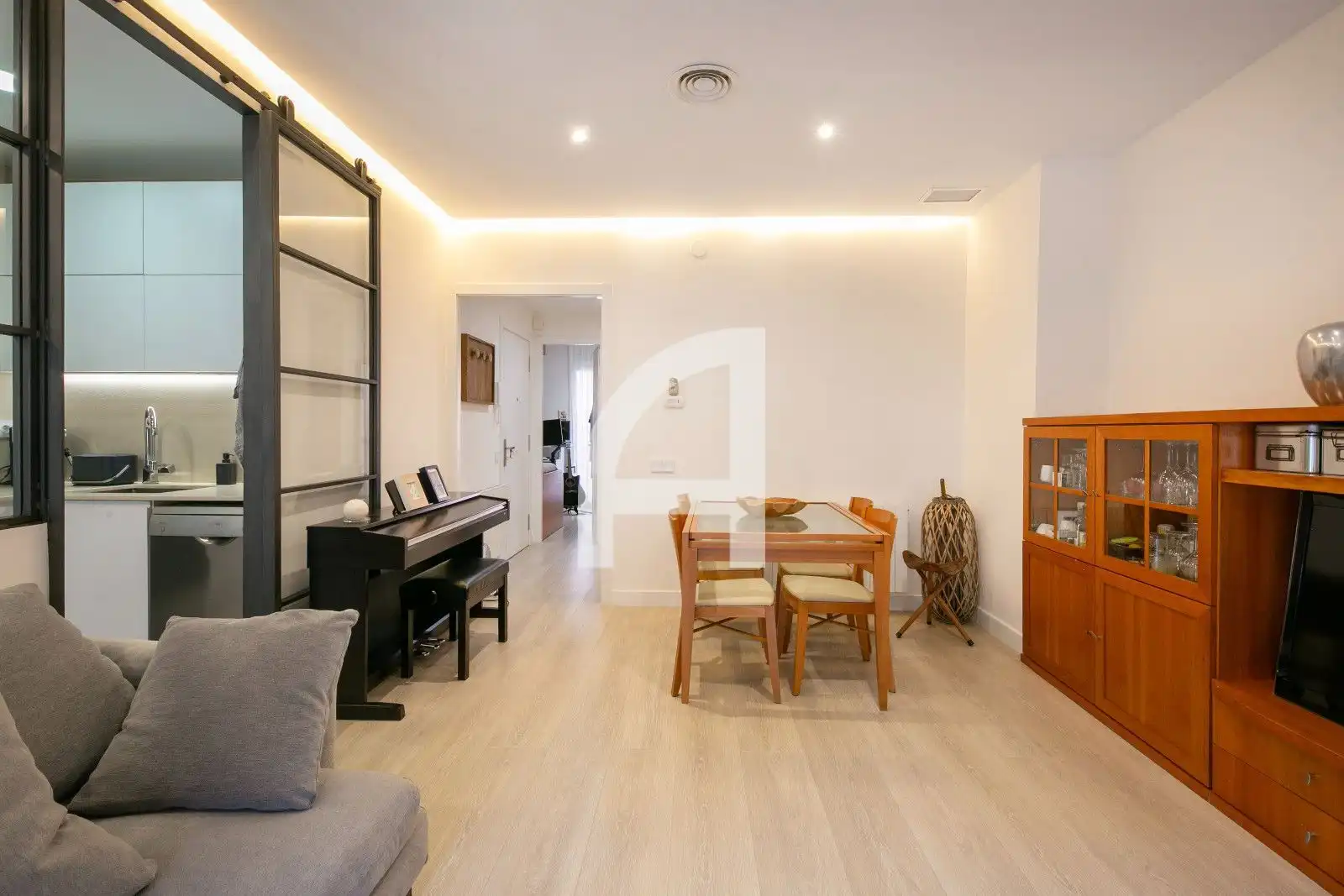 Sala de estar de Piso en venta en Barcelona con Aire acondicionado, Calefacción y Parquet