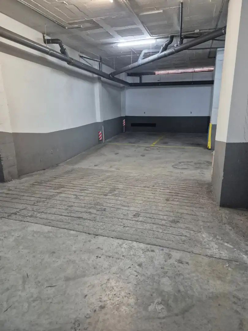 Individual with lift for sale in Carrer de Lleó 11, imagen 6