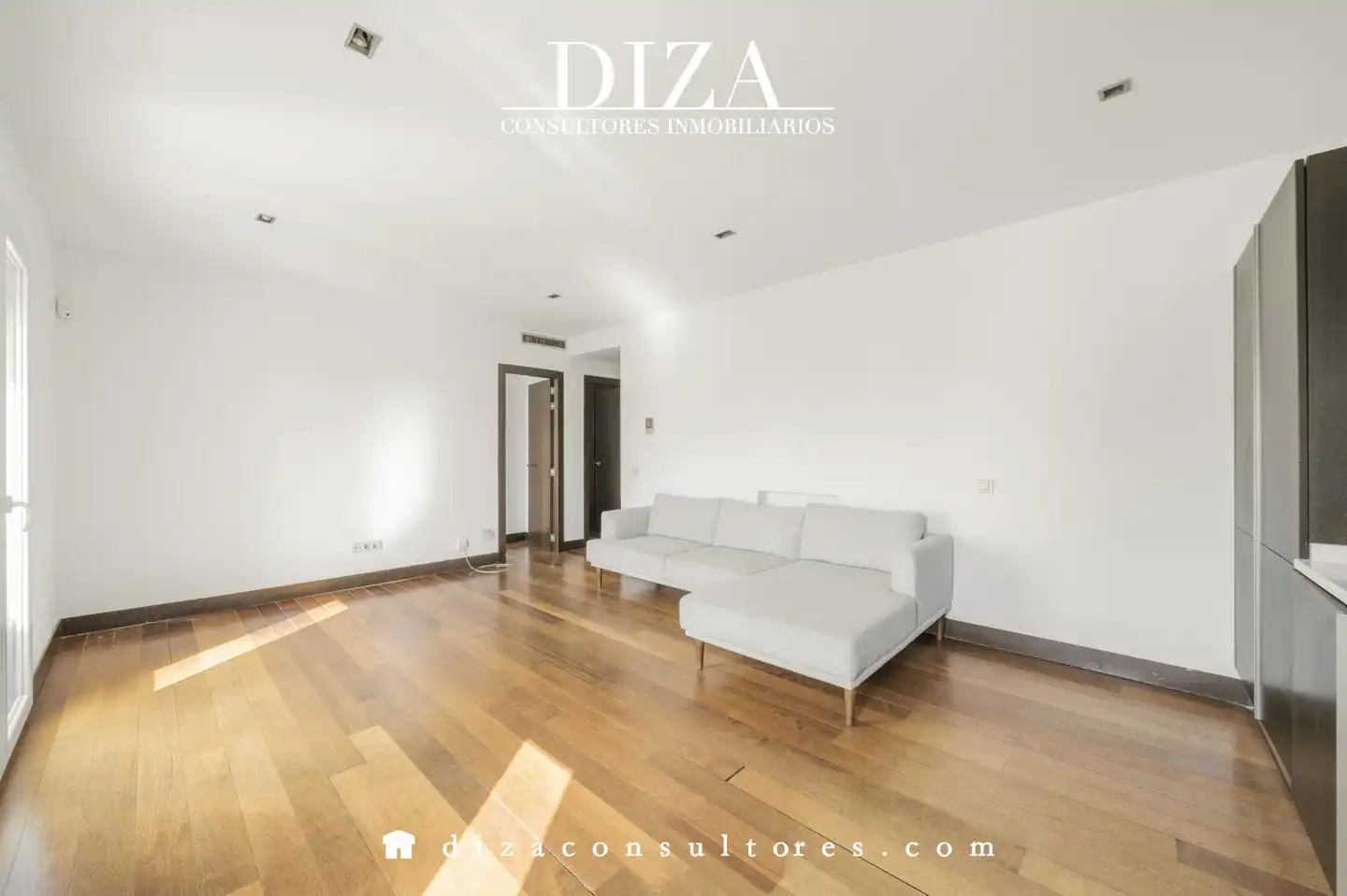 Piso con ascensor en venta en Calle de Barceló, imagen 3