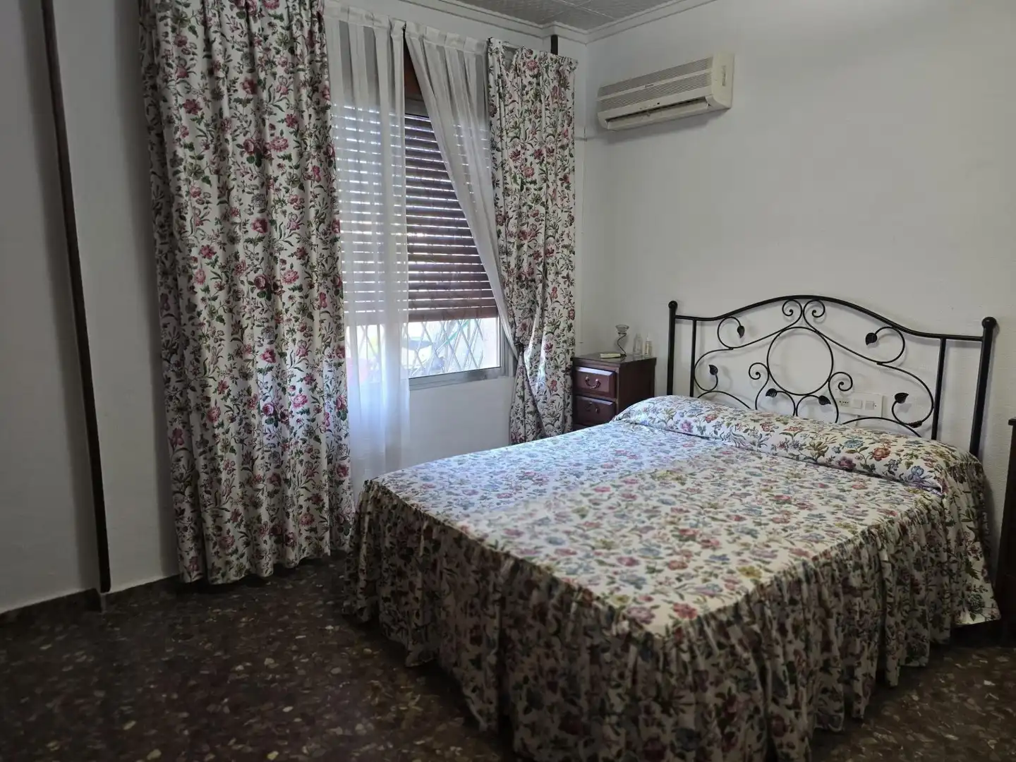 Bedroom of Houses for sale in Orihuela