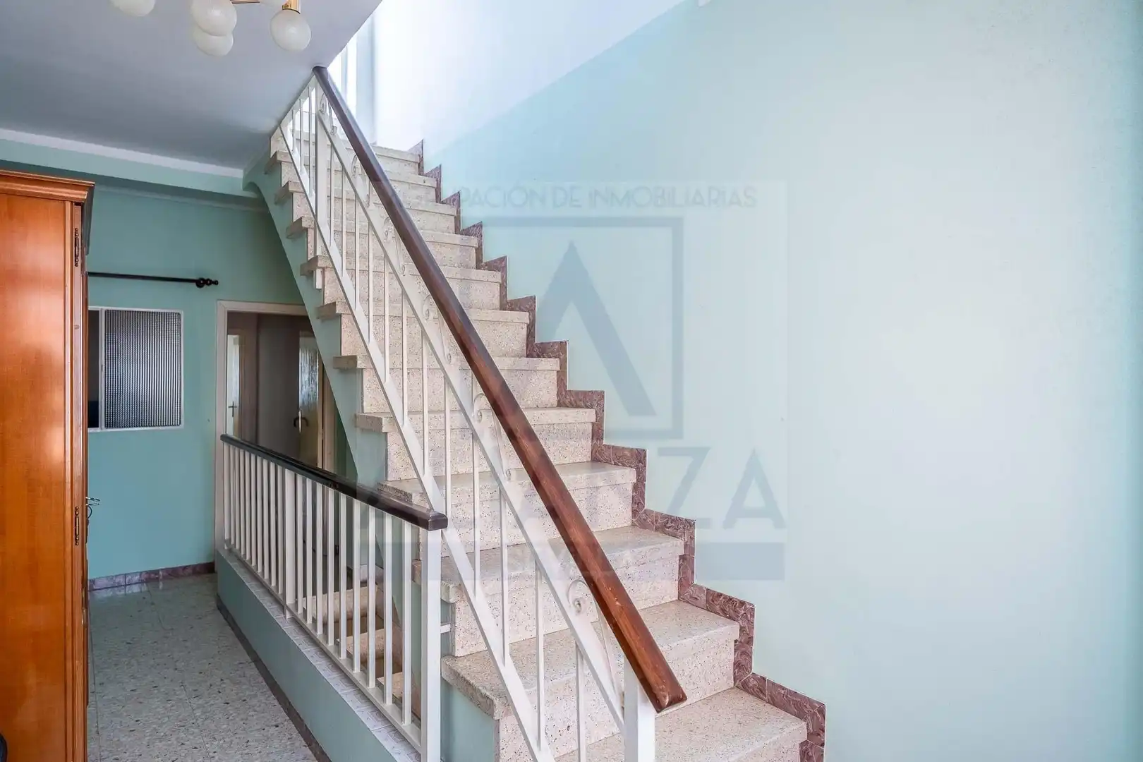 Casa adosada en venda en Camas amb Aire condicionat i Traster