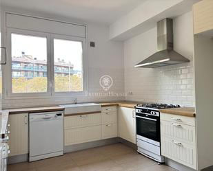 Kitchen of Flat to rent in  Barcelona Capital  with Air Conditioner, Heating and Terrace