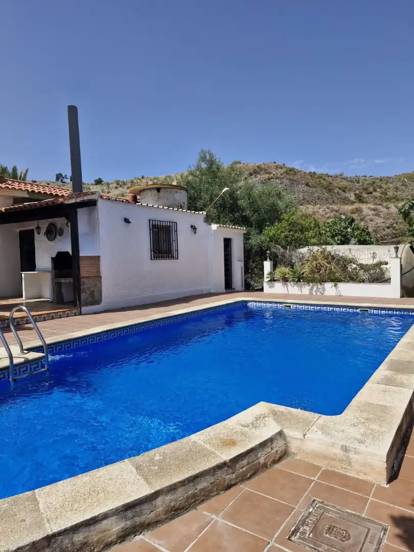 Piscina de Finca rústica en venda en Motril amb Jardí privat, Piscina i Moblat