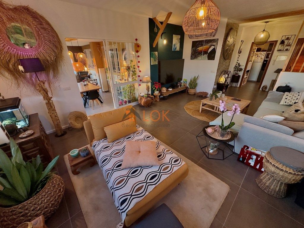 Sala d'estar de Casa o xalet en venda en Rincón de la Victoria