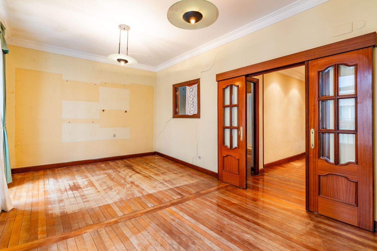 Pis en venda a Euskal Herria Kalea, Parte Vieja