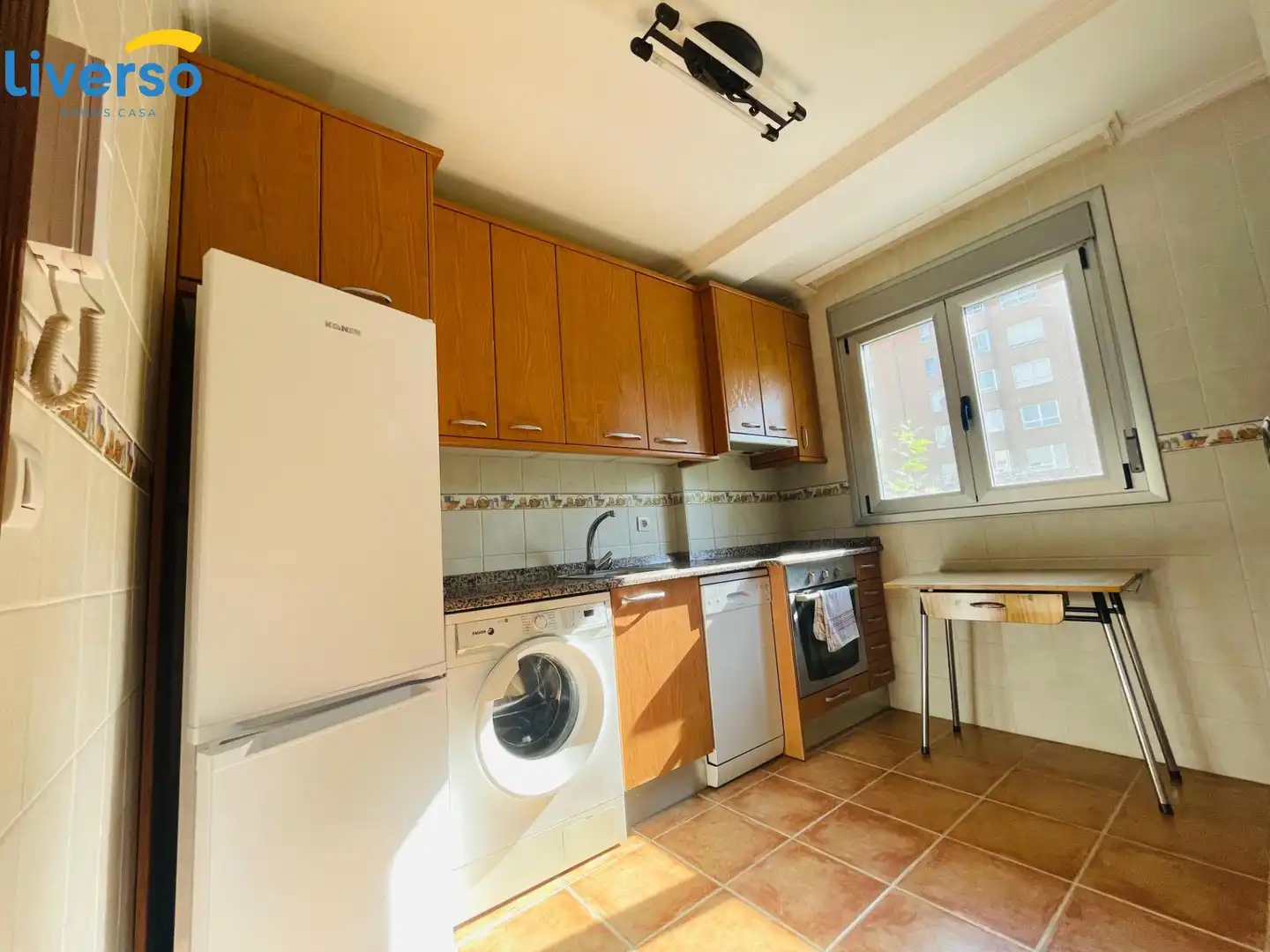 Cuina de Pis en venda en Aranda de Duero amb Parquet i Moblat