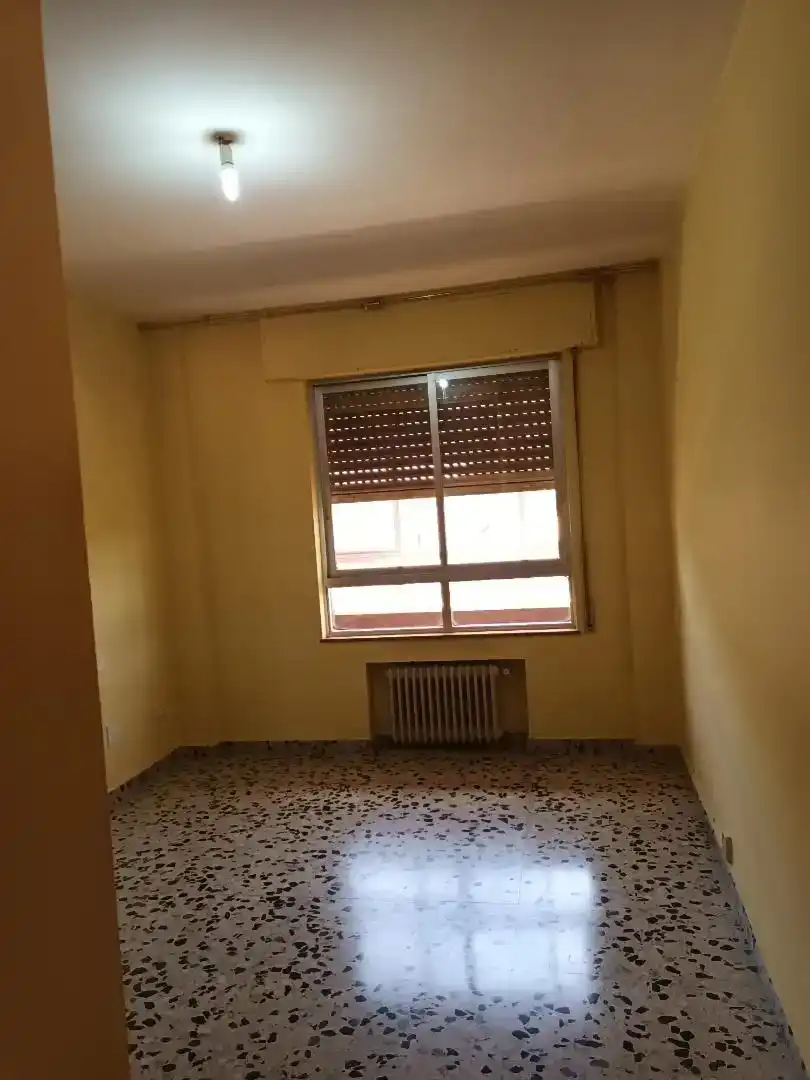 Dormitori de Pis en venda en Ponferrada amb Jardí privat, Traster i Rentadora