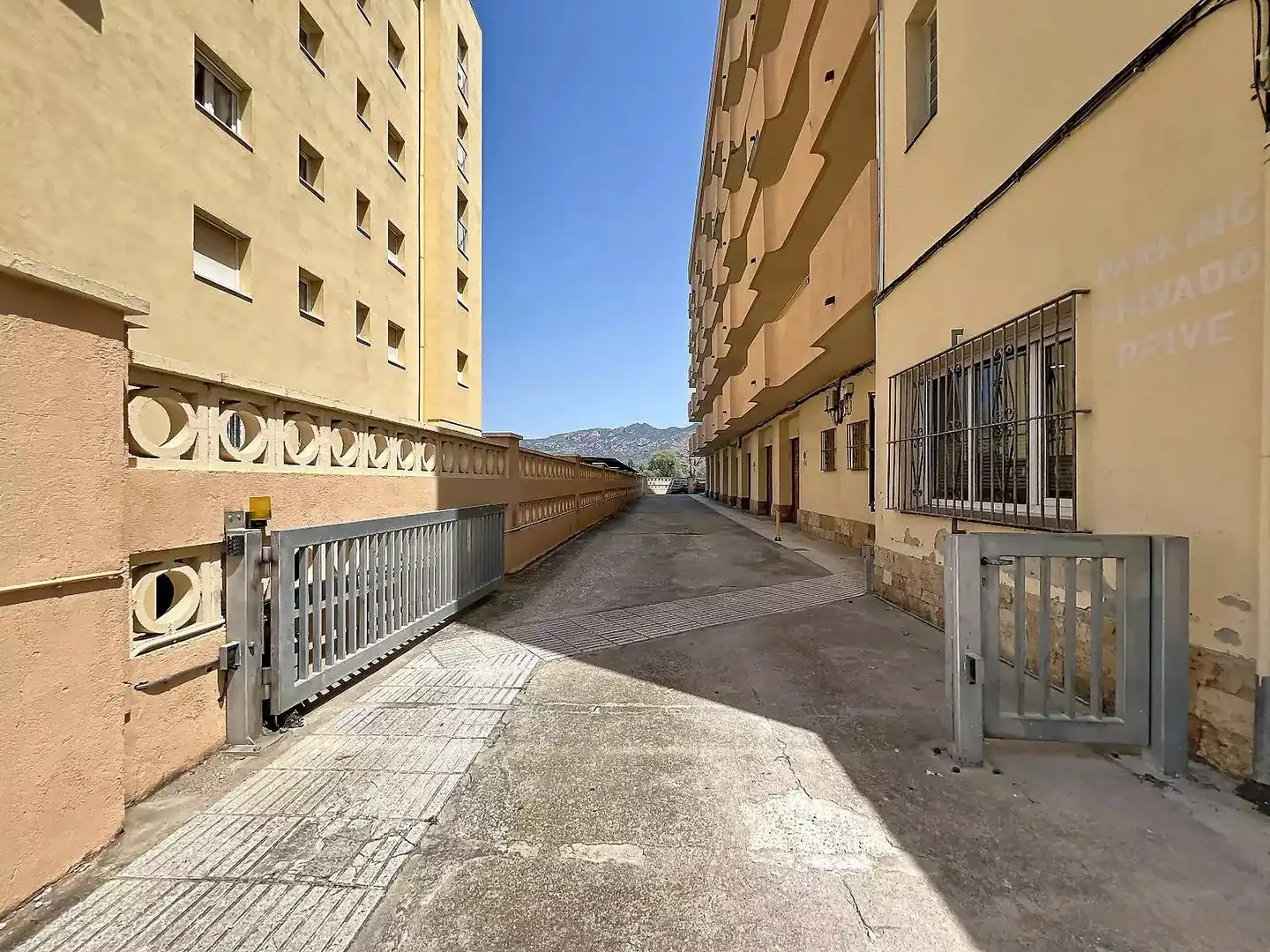 Exterior view of Flat for sale in Roses  with Furnished