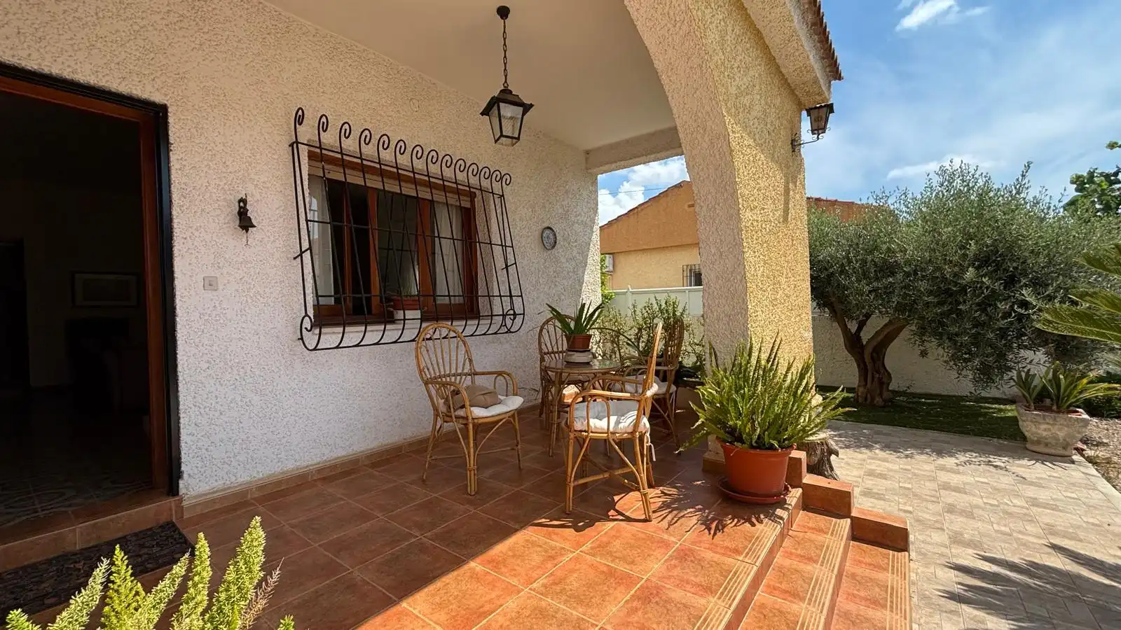 Terrassa de Casa o xalet en venda en Cartagena amb Jardí privat