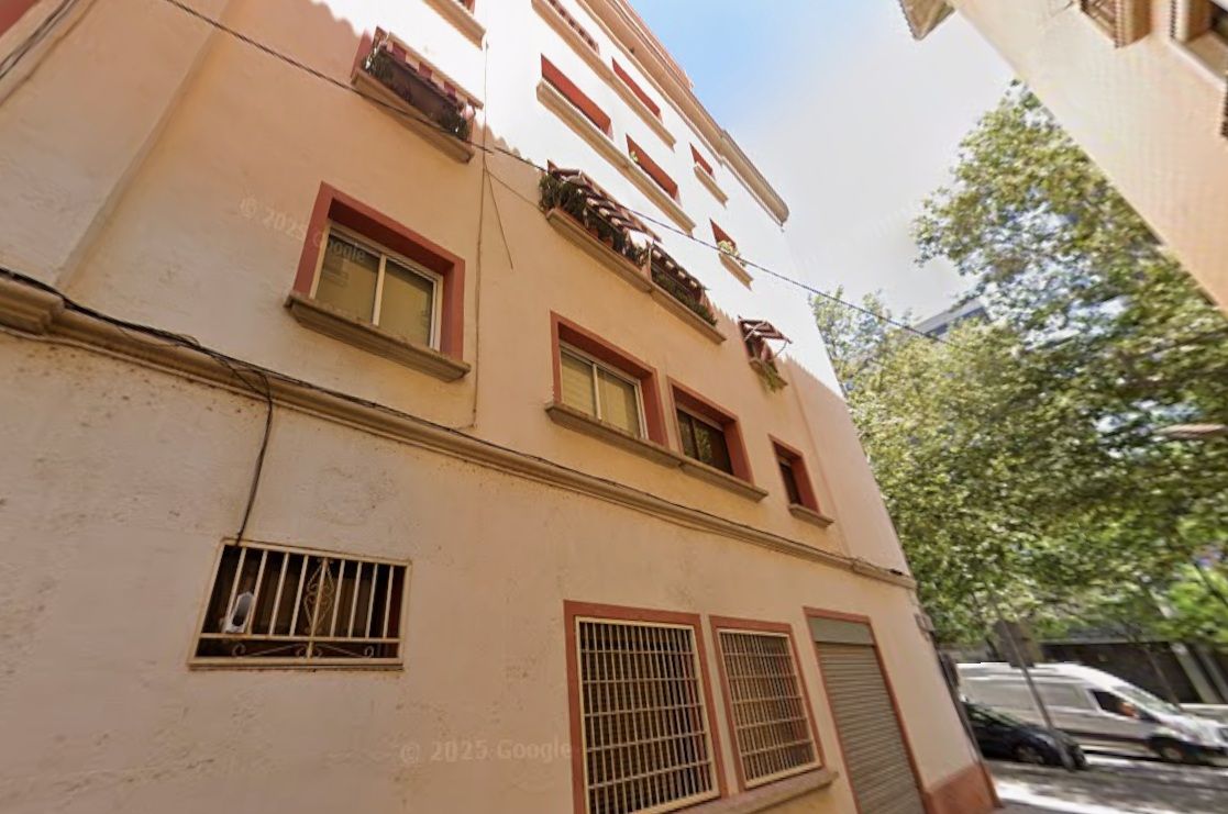 Vista exterior de Piso en venta en  Barcelona Capital
