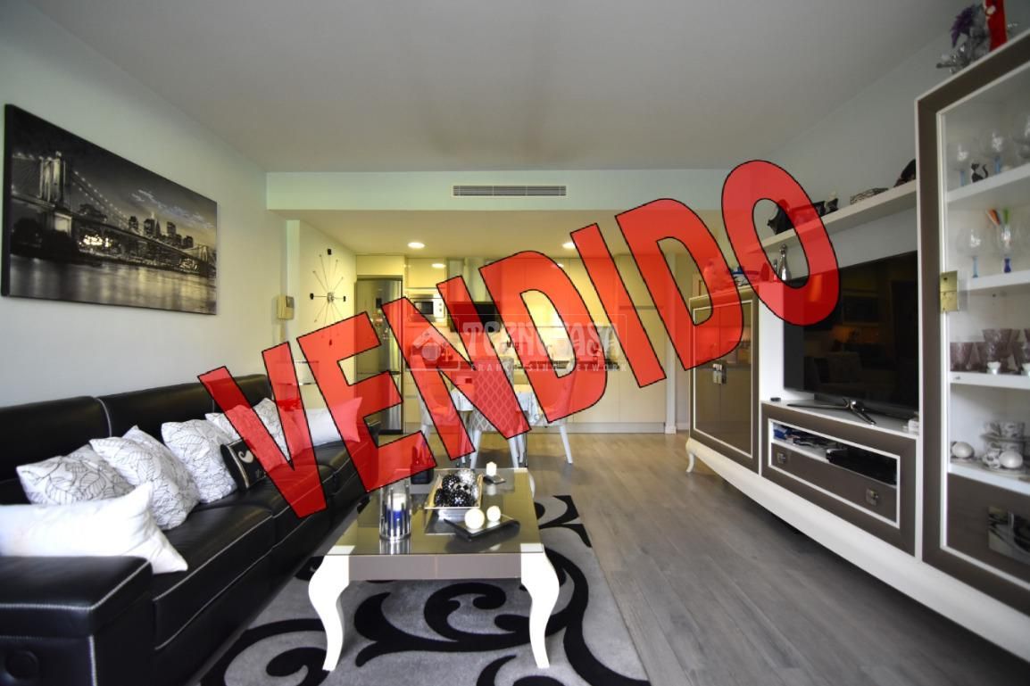 Living room of Flat for sale in Villaviciosa de Odón  with Air Conditioner and Terrace