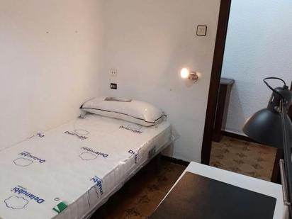 Bedroom of Flat to share in  Valencia Capital  with Heating, Furnished and Washing machine