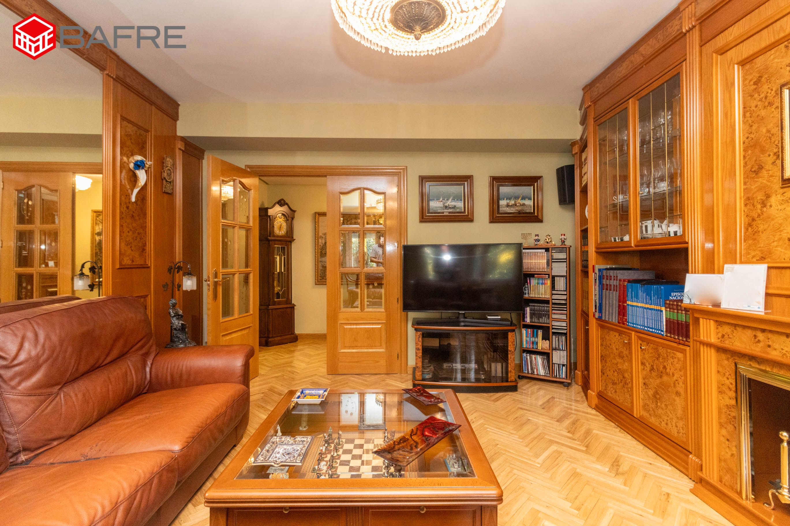 Living room of Flat for sale in  Madrid Capital  with Air Conditioner, Heating and Private garden