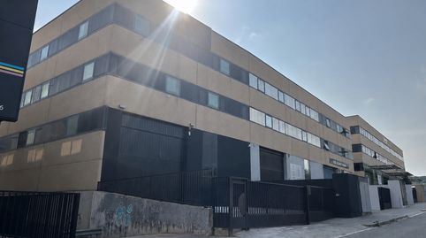 Foto 4 von Fabrikhallen zur Miete in Montigalà, Badalona