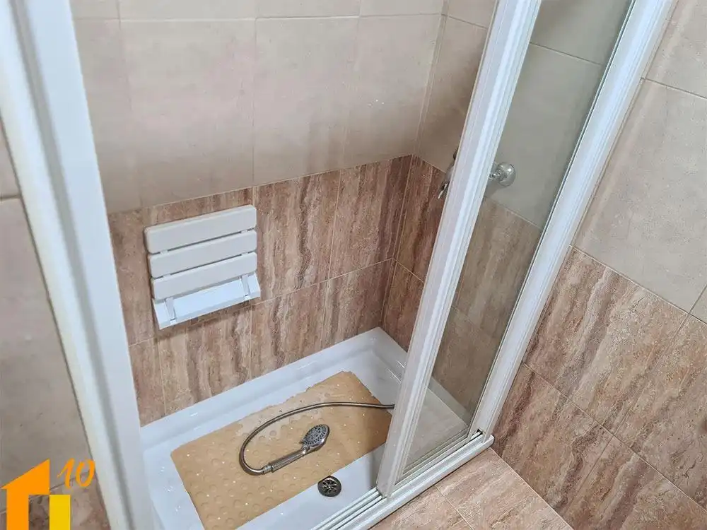 Bany de Pis de lloguer en Burgos amb Calefacció