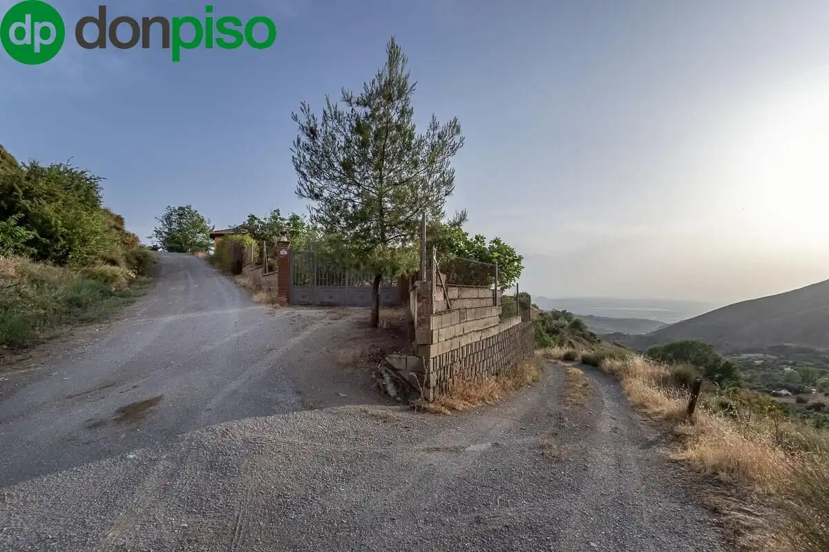 Finca rústica en venda en Monachil amb Jardí privat i Piscina comunitària