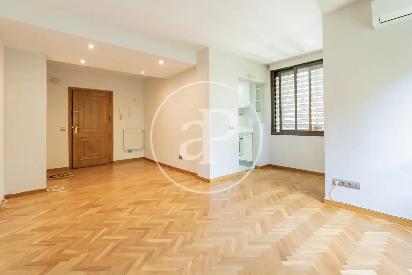 Flat with pool to rent in P.º de La Habana