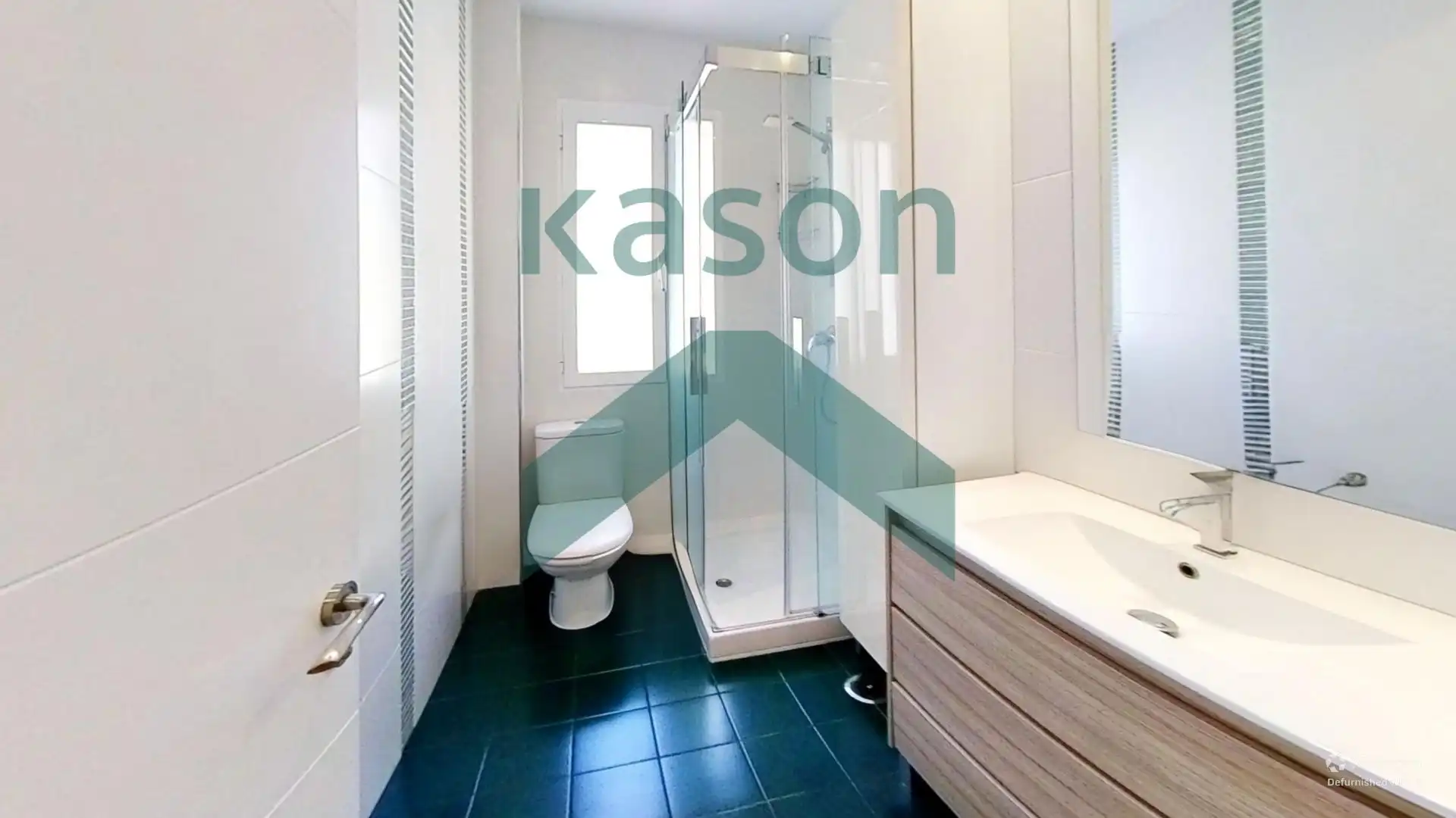 Badezimmer von Wohnung zum Verkauf in Madrid mit Klimaanlage und Heizung