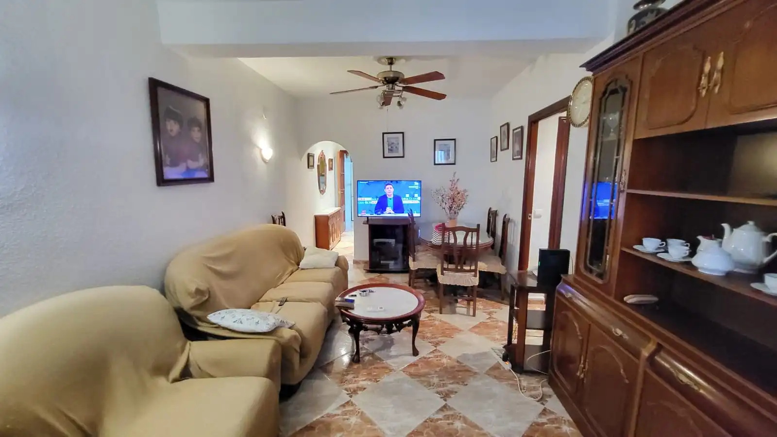 Sala d'estar de Casa adosada en venda en Rincón de la Victoria amb Aire condicionat, Terrassa i Traster
