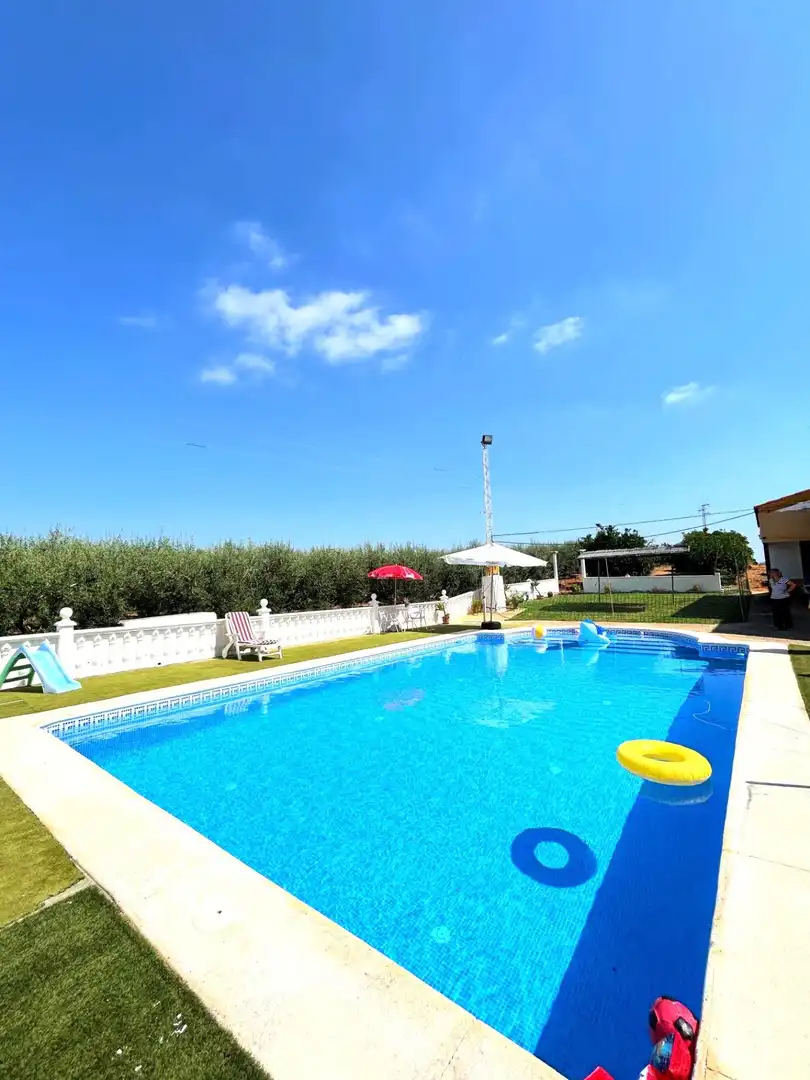 Piscina de Finca rústica en venta en Cantillana con Aire acondicionado, Terraza y Piscina