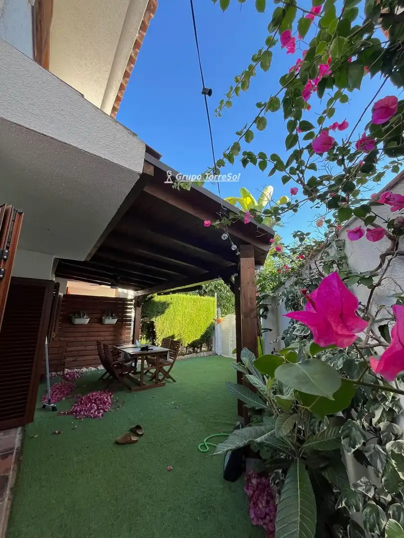 Adossat amb piscina en venda a CALA JUSTELL, imagen 6