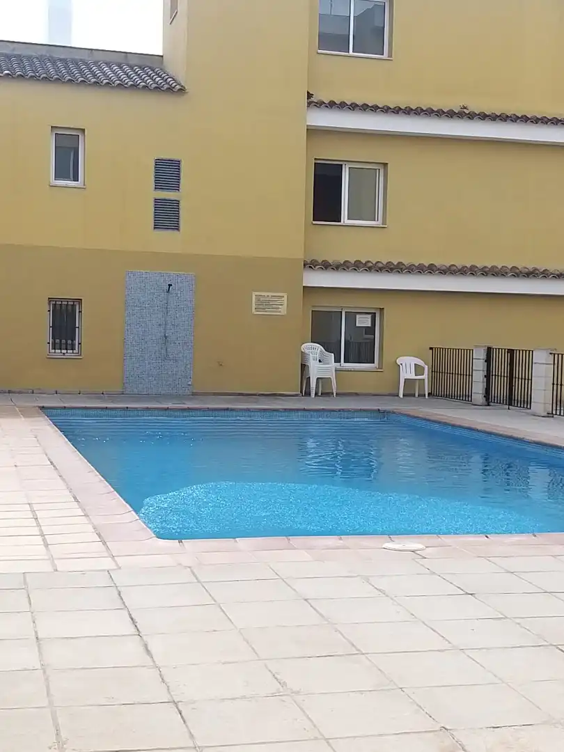 Piscina de Piso de alquiler en Vilamarxant, Valencia